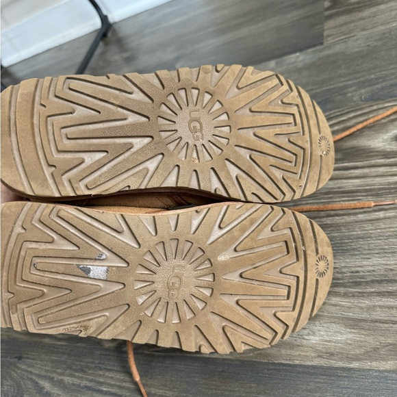 Ugg men neumal, sz 8, good used condition. Chestnut - Picture 9 of 9